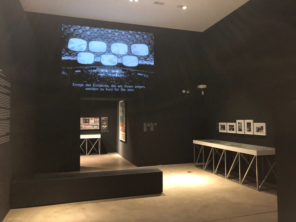 イームズ展