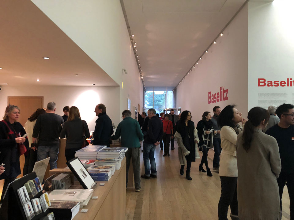 バイエラー財団美術館ホール