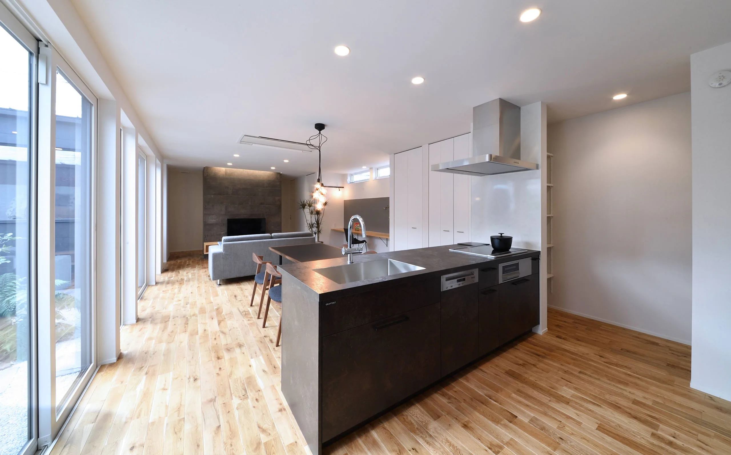 AK MODEL HOUSE LDK