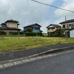 茨城県の広大な整形敷地に建つデザインと性能の建築家住宅
