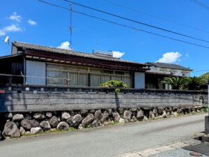 熊本県荒尾の高低差敷地の建築家と建てるデザイン住宅