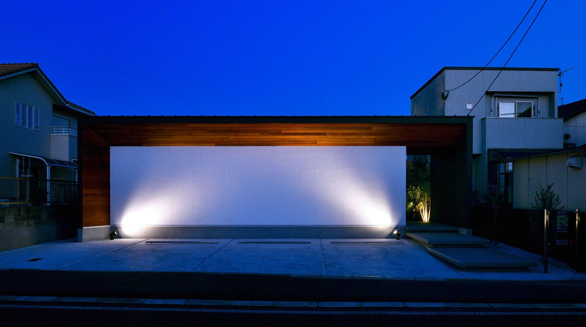 AK-MODEL-HOUSE
