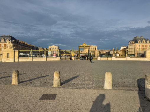 ヴェルサイユ宮殿の正面ファサード