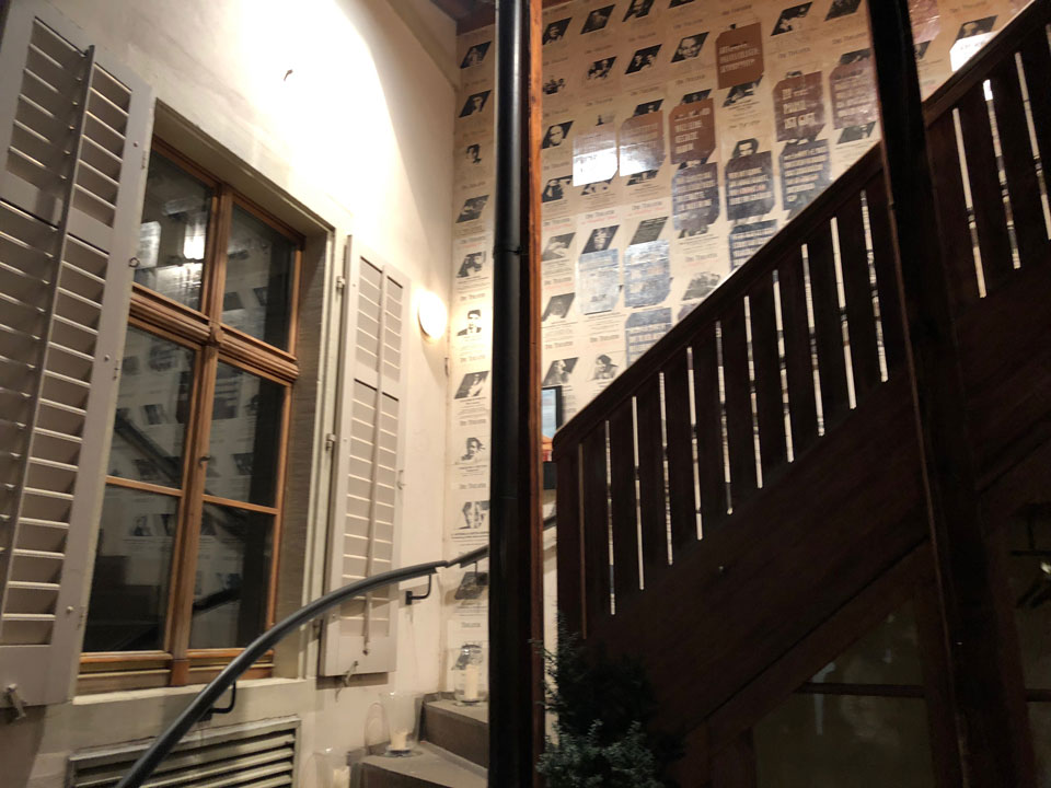 トイフェルホフホテルの階段