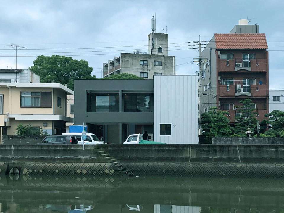 高松市松島町二丁目の家